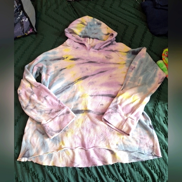 HARPER AND ELLIOTT SIZE XL GIRLS TIE-DYE HOODIE (12-14) - Picture 1 of 4